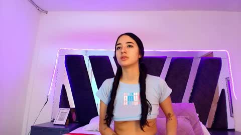 Snapshot of sophia_love__ chatting on 02-26-26, 02:38 Sophia Love online show from 02-26-26, 02:38