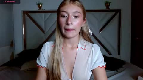 SophiaLee online show from 09-10-25, 12:32