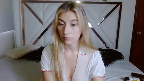 SophiaLee online show from 11-06-25, 10:21
