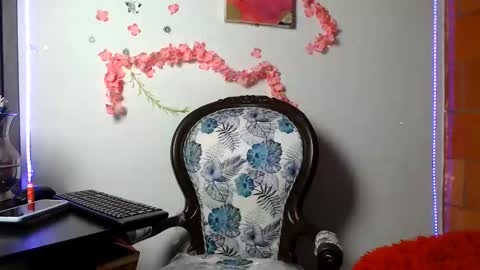 sophia online show from 10-16-25, 10:11