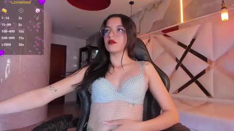 Snapshot of sophiadoll_tf chatting on 02-10-26, 08:35 sophiadoll_tf online show from 02-10-26, 08:35