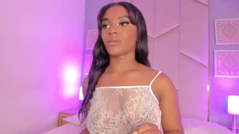 SophiaSmiths online show from 02-01-25, 01:23