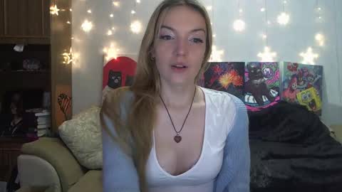 SophiaSonata online show from 02-19-25, 04:33