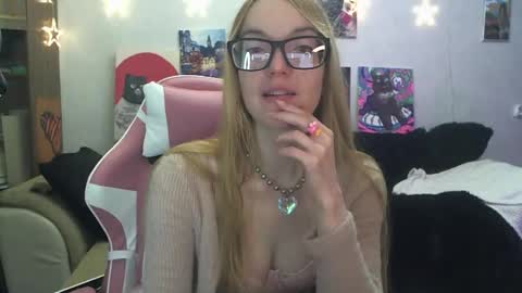 SophiaSonata online show from 12-13-25, 07:53