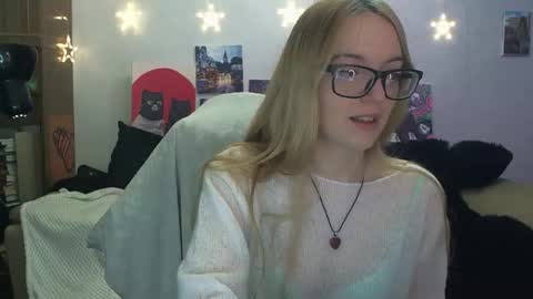 SophiaSonata online show from 12-20-25, 10:17