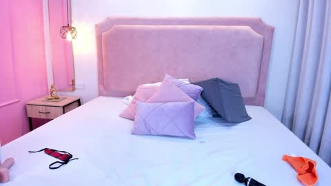 Snapshot of sophiawhite__ chatting on 01-03-25, 04:16 SOPHIA online show from 01-03-25, 04:16