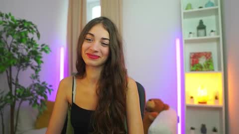 Snapshot of sophie__nice chatting on 09-11-25, 01:11 Sophiiiie online show from 09-11-25, 01:11