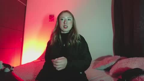 Sophie online show from 12-29-24, 03:54