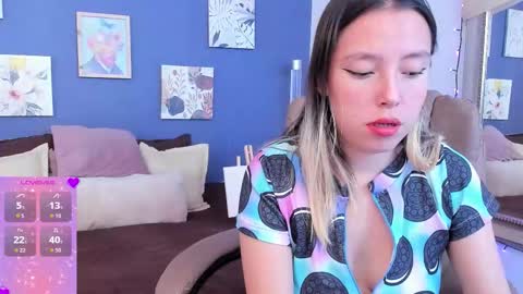                       online show from 11-25-25, 03:34