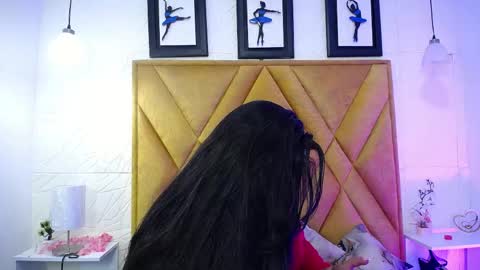 Snapshot of sophie_galli chatting on 02-28-26, 11:22 Sophie Gallis online show from 02-28-26, 11:22