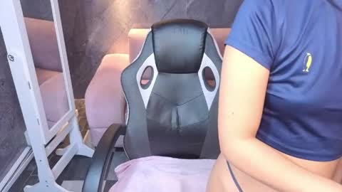 sophie_jones_b online show from 05-26-26, 12:45