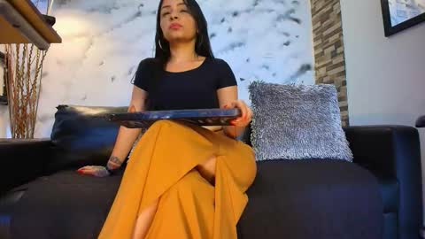 Sophie online show from 10-04-25, 12:47