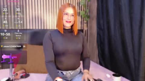 Snapshot of sophie_new25 chatting on 10-13-25, 01:49 sophie_new25 online show from 10-13-25, 01:49