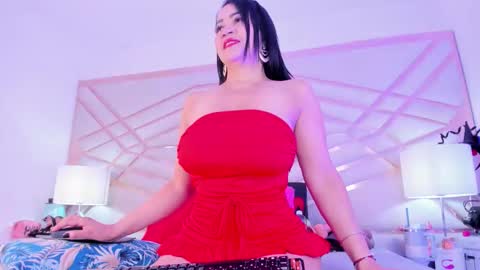 sophie_newton online show from 11-13-25, 12:04