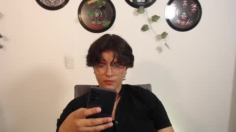 Snapshot of sophie_ross1 chatting on 09-20-25, 04:13 sophie_ross1 online show from 09-20-25, 04:13