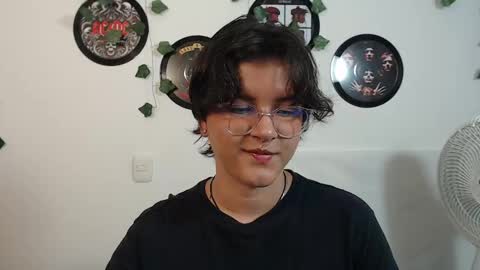 Snapshot of sophie_ross1 chatting on 09-23-25, 03:53 sophie_ross1 online show from 09-23-25, 03:53