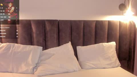 sophie_smith19 online show from 10-17-25, 02:08