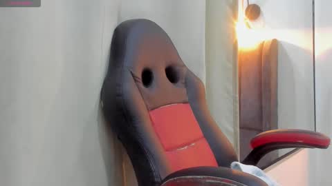 sophie_smith19 online show from 11-10-25, 12:26