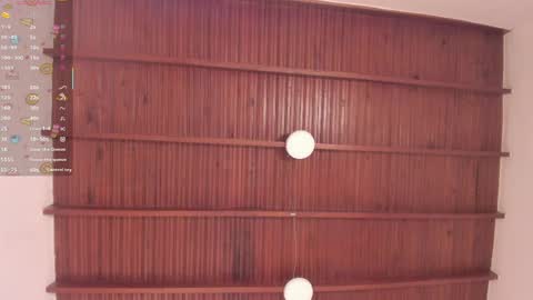 sophie_smith19 online show from 04-09-26, 01:27