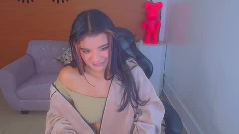 Sofia online show from 12-18-24, 01:05