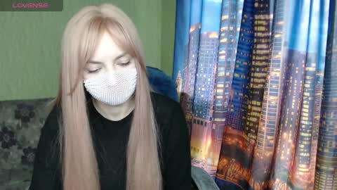 Sophie online show from 04-09-26, 08:20