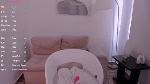 Sophie online show from 01-29-25, 05:45