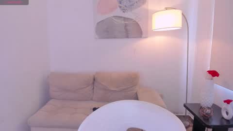 Sophie online show from 09-29-25, 03:28