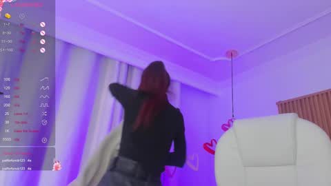 Snapshot of sophiecherry_ chatting on 02-21-25, 11:33 Sophie IG sophiecherry es online show from 02-21-25, 11:33