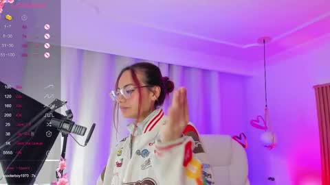 Snapshot of sophiecherry_ chatting on 03-05-25, 11:38 Sophie IG sophiecherry es online show from 03-05-25, 11:38