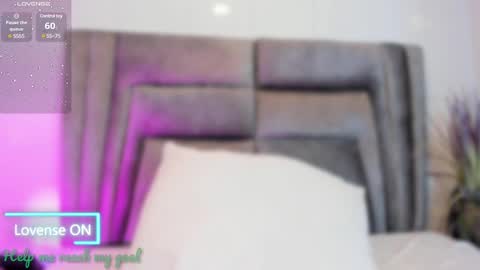 Sophie  online show from 02-10-25, 05:52