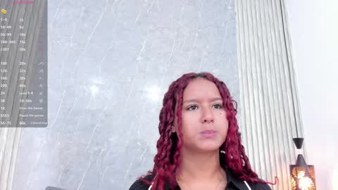 Snapshot of sophiee_velvet chatting on 01-21-25, 11:35         online show from 01-21-25, 11:35