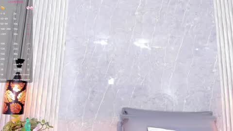 Snapshot of sophiee_velvet chatting on 02-05-25, 06:04         online show from 02-05-25, 06:04