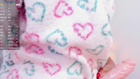 Snapshot of sophiee_velvet chatting on 02-06-25, 06:46         online show from 02-06-25, 06:46