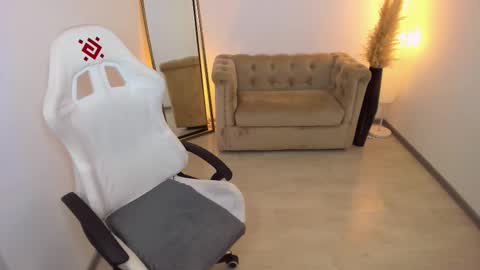 Sophie online show from 09-21-25, 11:12