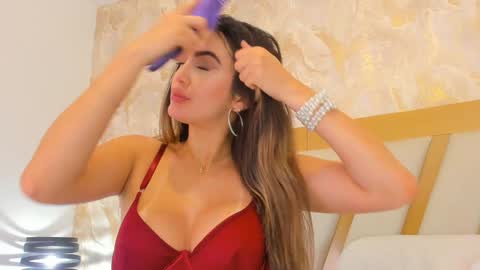 Sophie online show from 12-21-24, 05:07