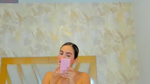 Sophie online show from 12-22-25, 12:35