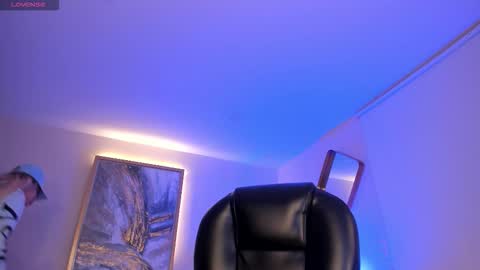 Sophie  Palmer online show from 11-25-25, 10:37