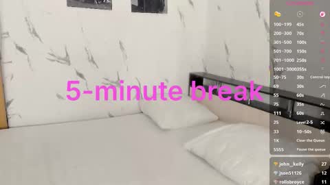 Snapshot of sophierayne_ chatting on 01-10-26, 07:59 SophieRayne online show from 01-10-26, 07:59