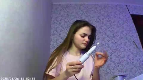 Snapshot of sophiesuvi chatting on 01-25-25, 06:35 Sophie and my bestie Mandy online show from 01-25-25, 06:35