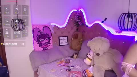 Snapshot of sophievv chatting on 10-10-25, 10:42 Sophie online show from 10-10-25, 10:42