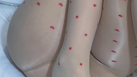 Snapshot of sophiewild1_ chatting on 02-14-26, 05:10 SophieWild online show from 02-14-26, 05:10