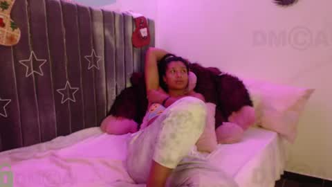 Snapshot of sophiia_dreams chatting on 12-24-24, 03:16 Sophia this is not my real name online show from 12-24-24, 03:16