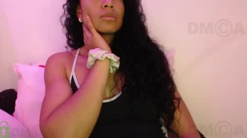 Snapshot of sophiia_dreams chatting on 12-28-24, 09:08 Sophia this is not my real name online show from 12-28-24, 09:08