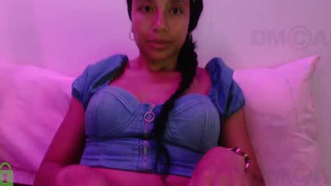 Snapshot of sophiia_dreams chatting on 01-04-25, 11:17 Sophia this is not my real name online show from 01-04-25, 11:17