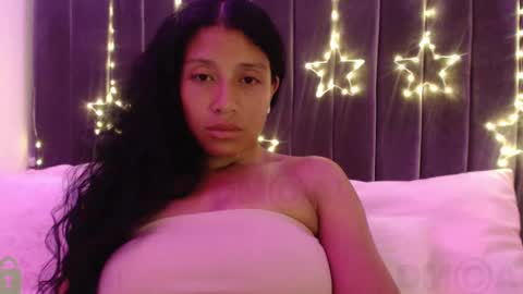 Snapshot of sophiia_dreams chatting on 01-07-25, 11:35 Sophia this is not my real name online show from 01-07-25, 11:35