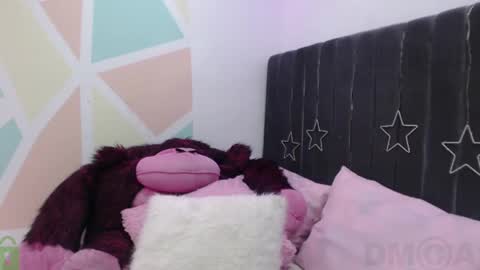 Snapshot of sophiia_dreams chatting on 02-07-25, 02:08 Sophia this is not my real name online show from 02-07-25, 02:08