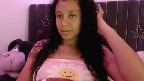 Snapshot of sophiia_dreams chatting on 09-14-25, 01:38 Sophia this is not my real name online show from 09-14-25, 01:38