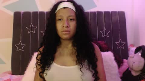 Snapshot of sophiia_dreams chatting on 10-18-25, 12:35 Sophia this is not my real name online show from 10-18-25, 12:35