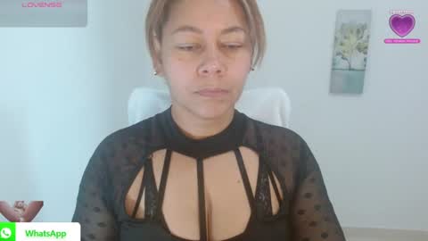 Snapshot of sophisem chatting on 06-14-26, 05:15 sophisem online show from 06-14-26, 05:15