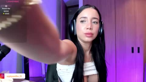 Snapshot of sophyamiller_15 chatting on 10-12-25, 02:43 Sophy online show from 10-12-25, 02:43